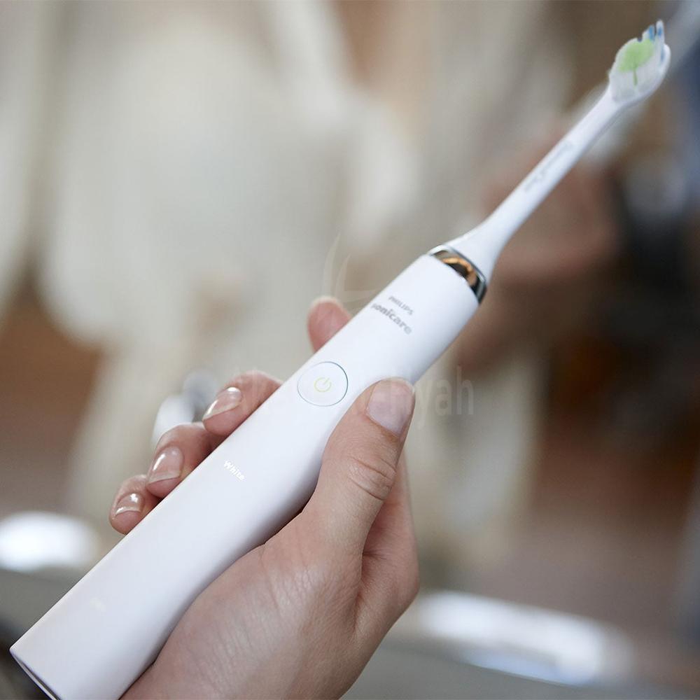 PHILIPS SONICARE DIAMOND CLEAN WHITE TOOTH BRUSH #HX9332/04