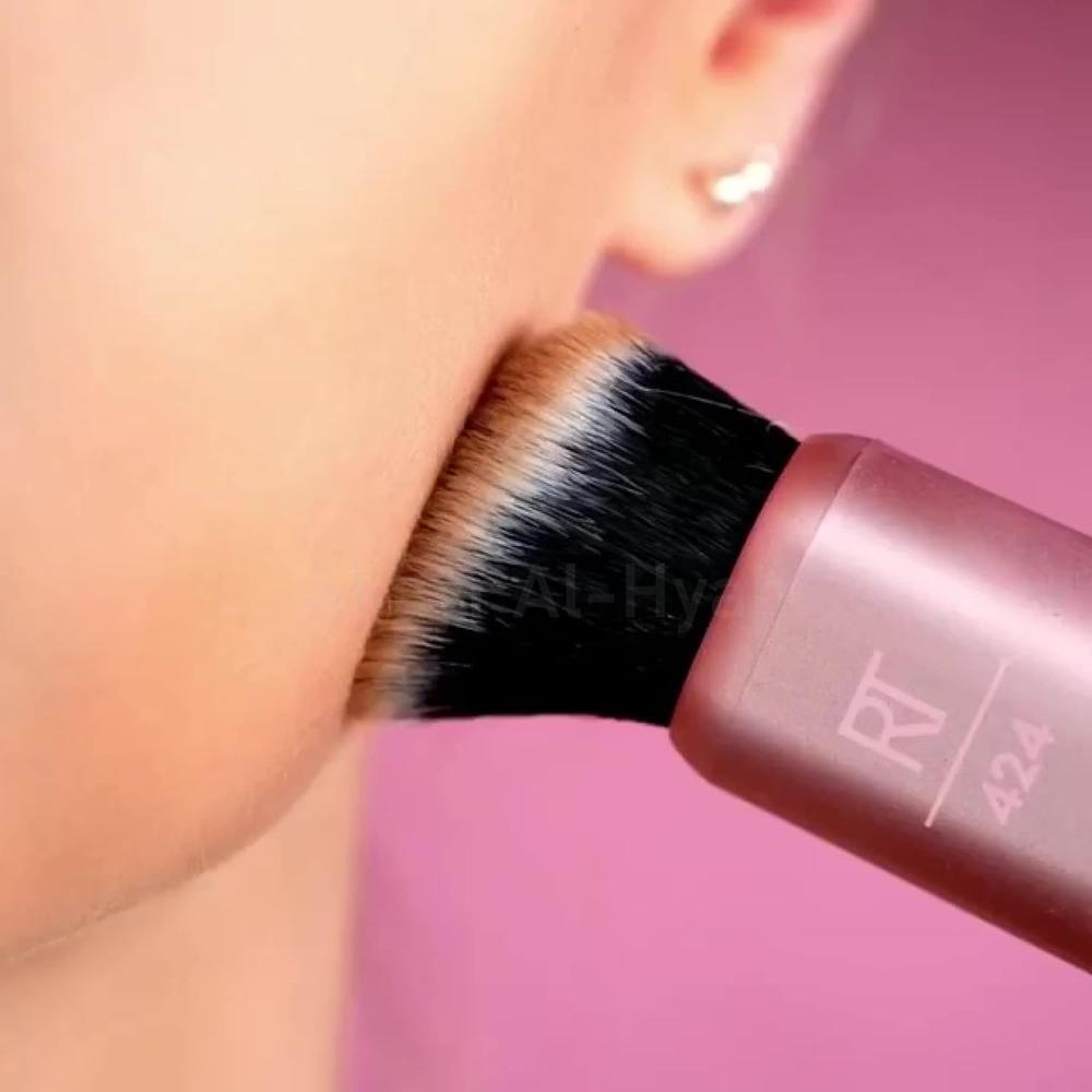 RT CHEEK CUSTOM CONTOUR BRUSH 1897 4