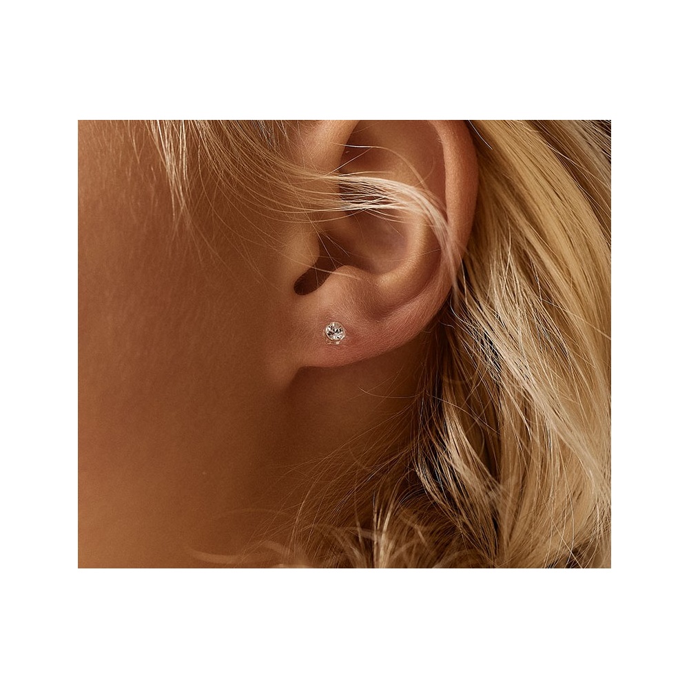 BLOMDAHL MP CRYSTAL 4MM STUDS#0103-01 1