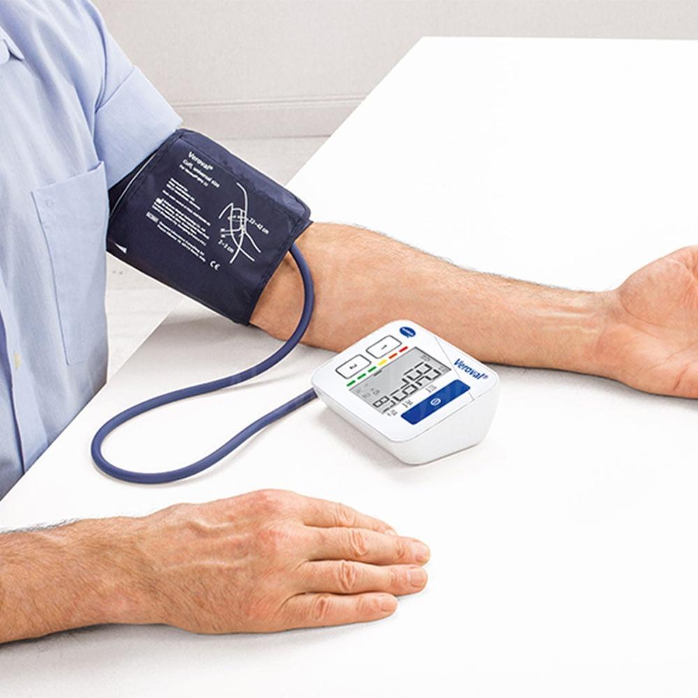 VEROVAL COMPACT UPPER ARM BLOOD PRESSURE MONITOR #180134 2