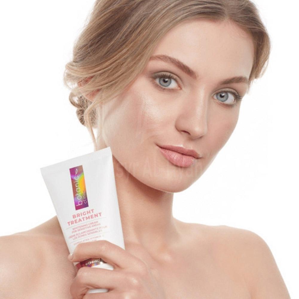 BOTANIC BRIGHT TREAT FACE WASH GEL 150ML 3