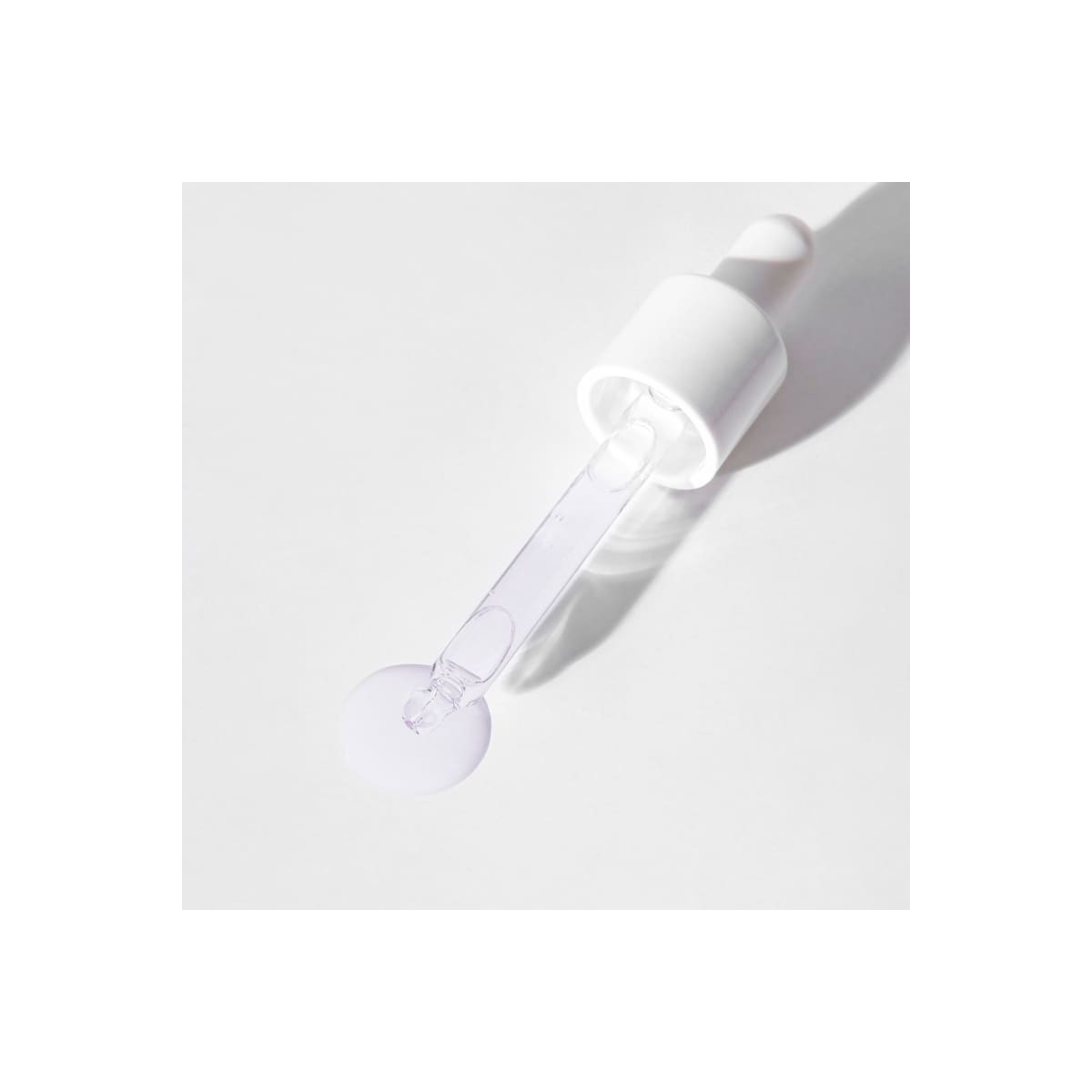 PFC BALANCE HYALURONIC SERUM GLASS SKIN 30ML#19310 1