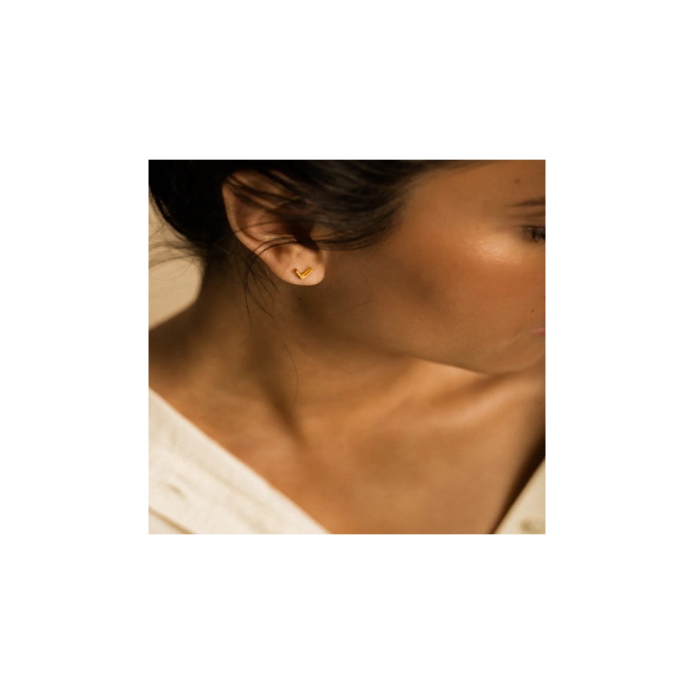 BLOMDAHL GT PLAIN V 8MM STUDS #1384-00 1
