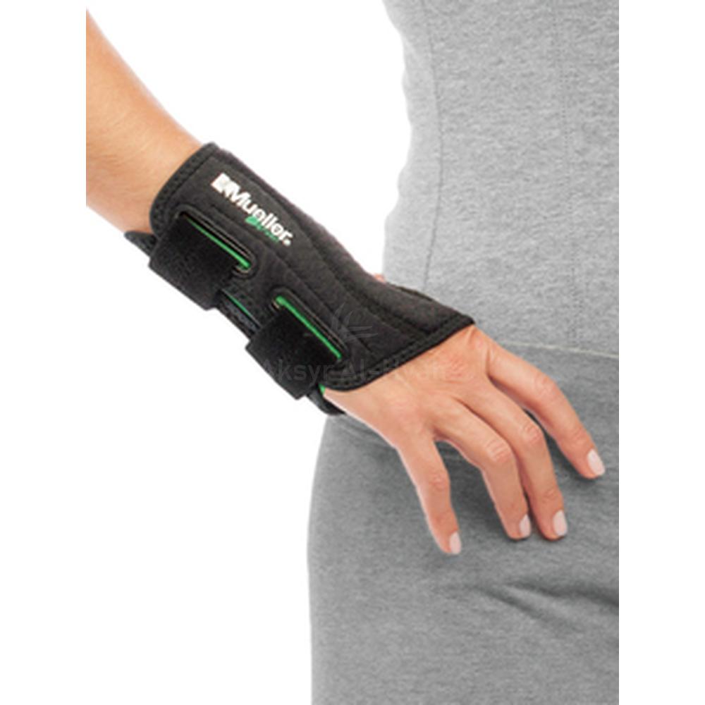MUELLER FITTED WRIST BRACE RIGHT S/M #86271 ML 5