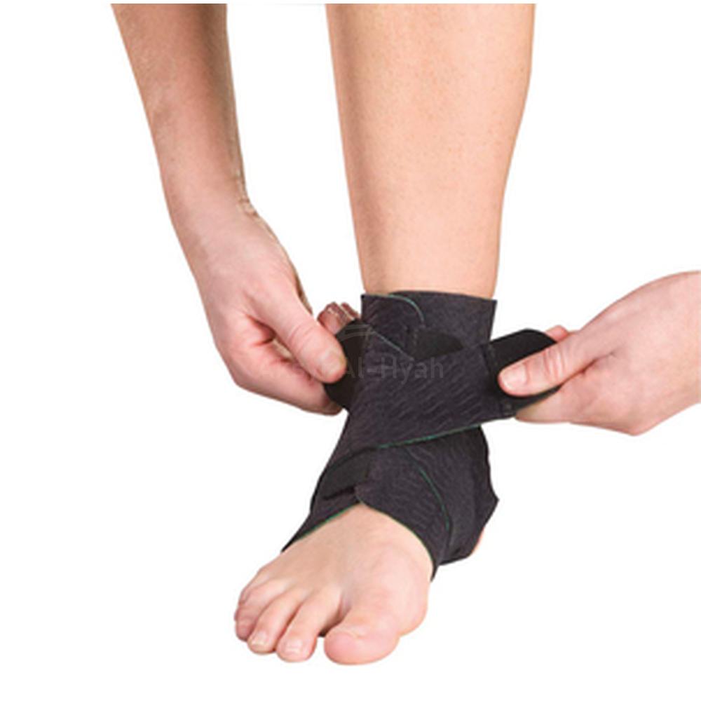 MUELLER ADJUSTABLE ANKLE SUPPORT ONE SIZE #86511 ML 6